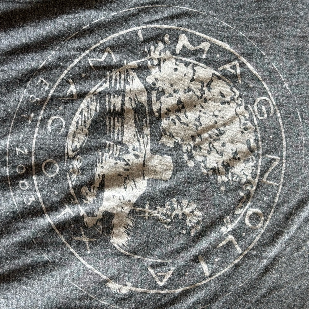 Magnolia Waco,Tx Gray Graphic T-Shirt